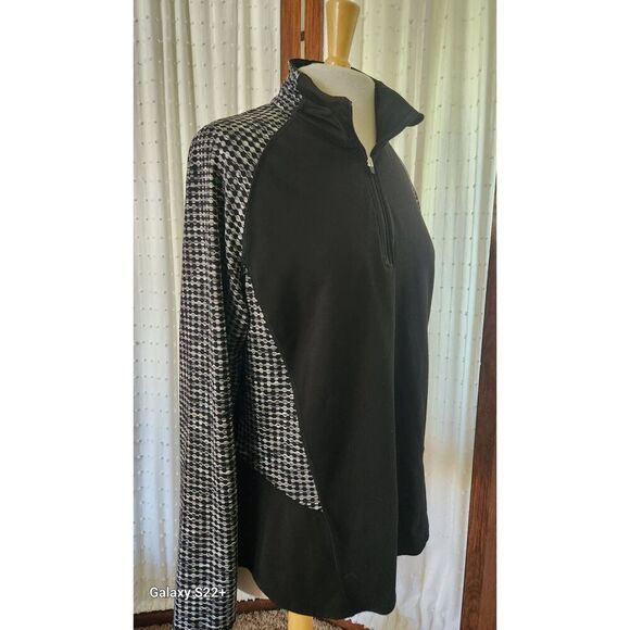 A9  Athletic Works 1/2 zip pullover t-shirt - Picture 8 of 12